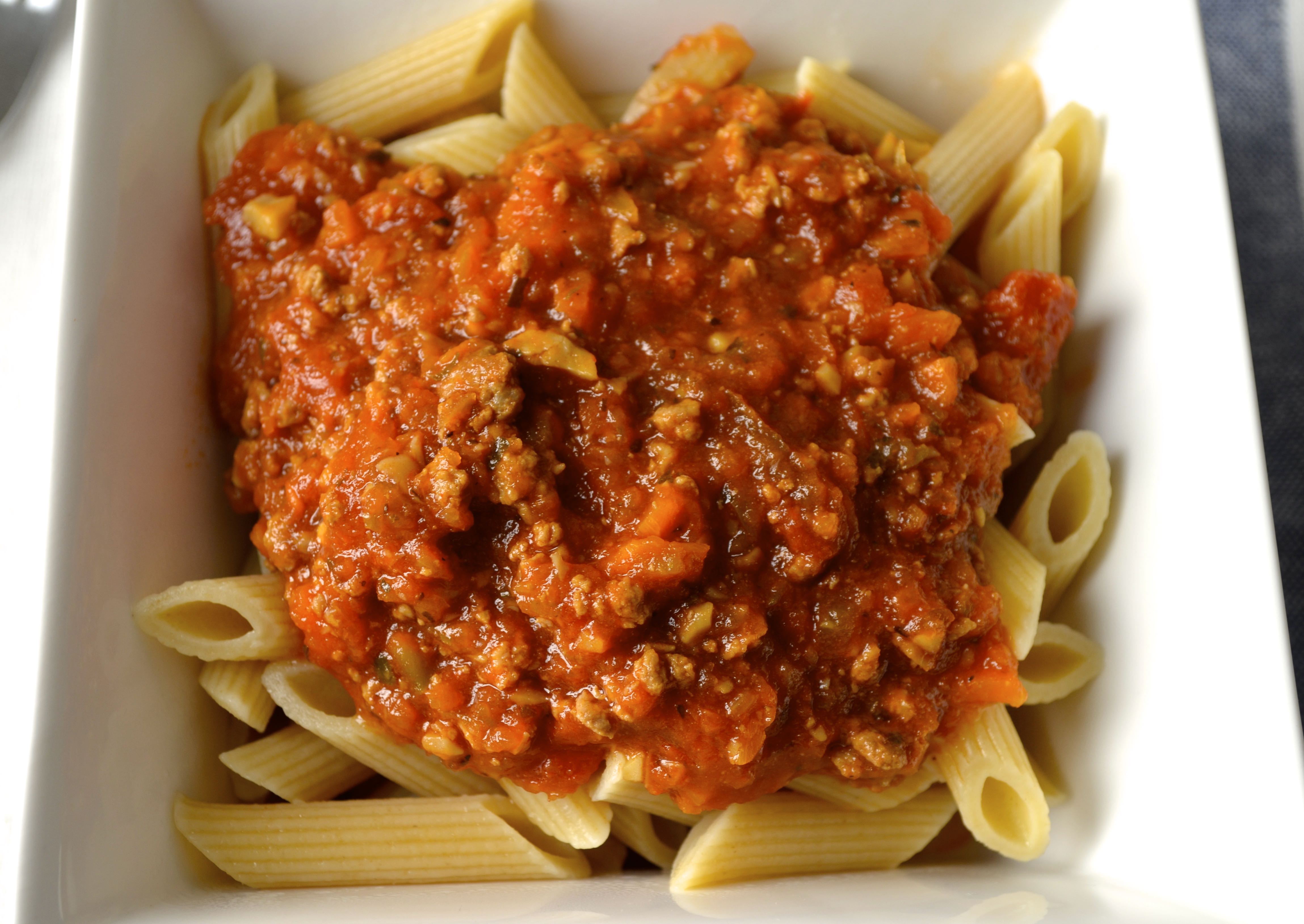 Healthy Bolognese Sauce laughlovekiss 8